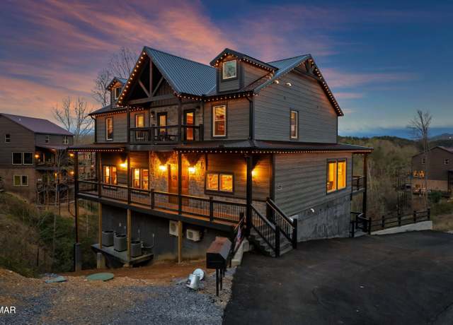 Property at 2115 Elk Pass Ln, Sevierville, TN 37862, 12 beds, 13 baths