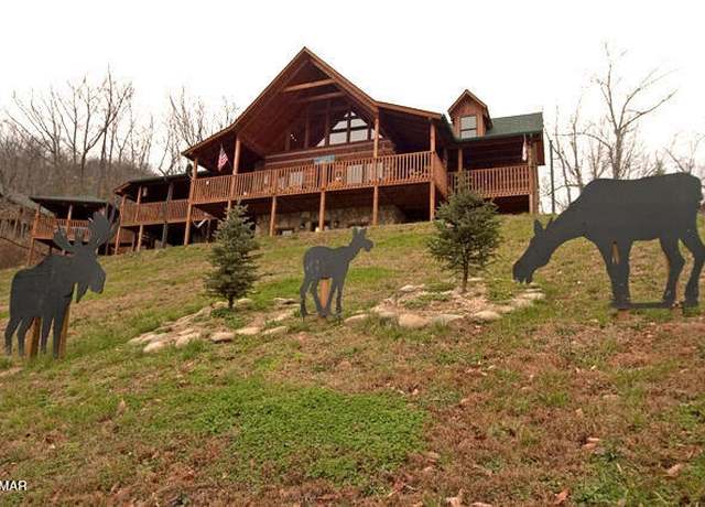 Property at 1902 Bluff Ridge Rd, Sevierville, TN 37876, 3 beds, 5 baths