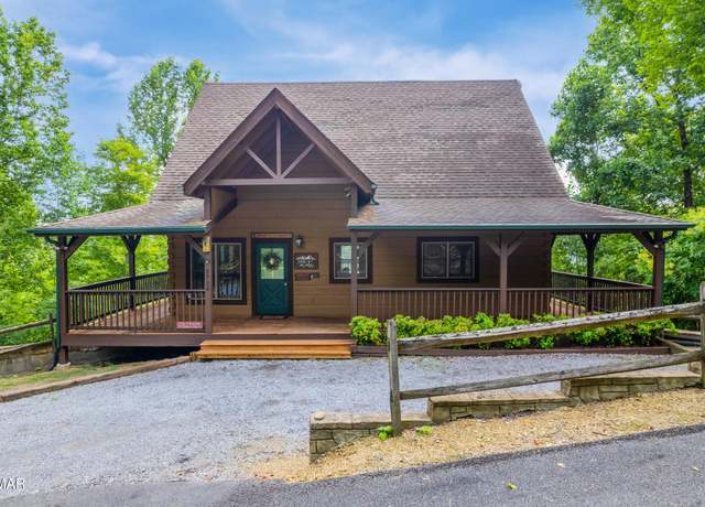 Property at 3719 Shadyview Ridge Rd, Sevierville, TN 37876, 3 beds, 3.5 baths