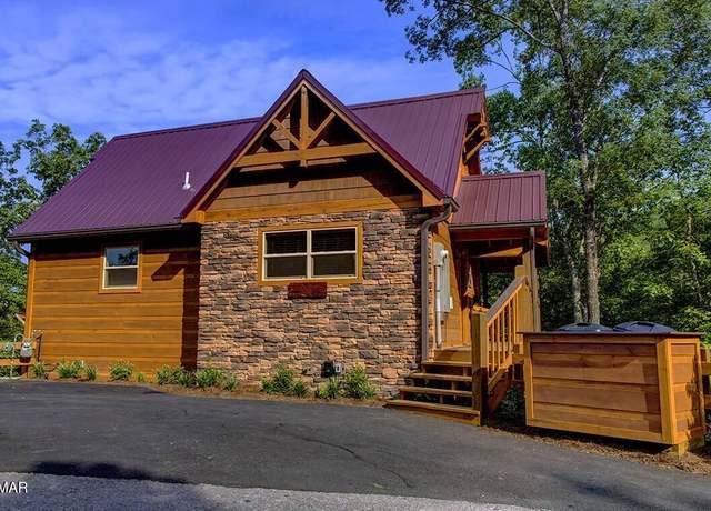 Property at 1223 Parkview Vista Way, Pigeon Forge, TN 37863, 2 beds, 2 baths