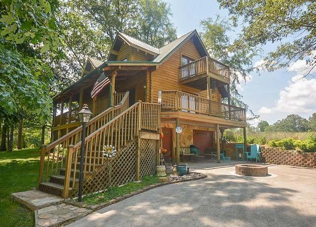 Property at 1351 Willow Creek Ln, Sevierville, TN 37876, 2 beds, 2 baths