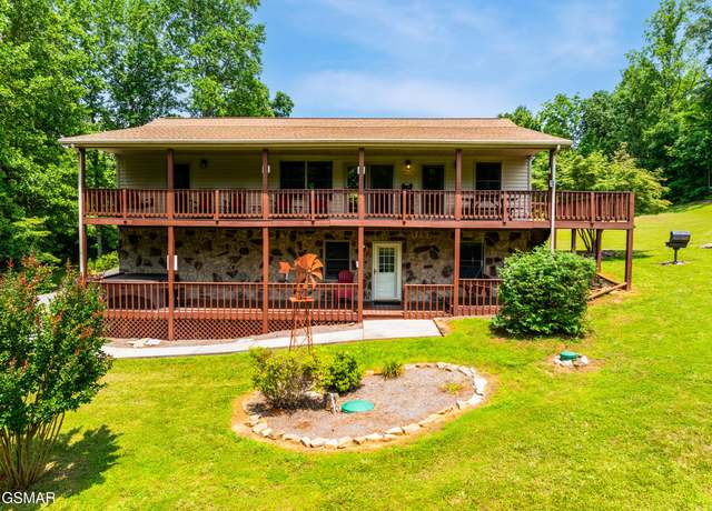Property at 3375 Spring View Dr, Sevierville, TN 37862, 3 beds, 3 baths