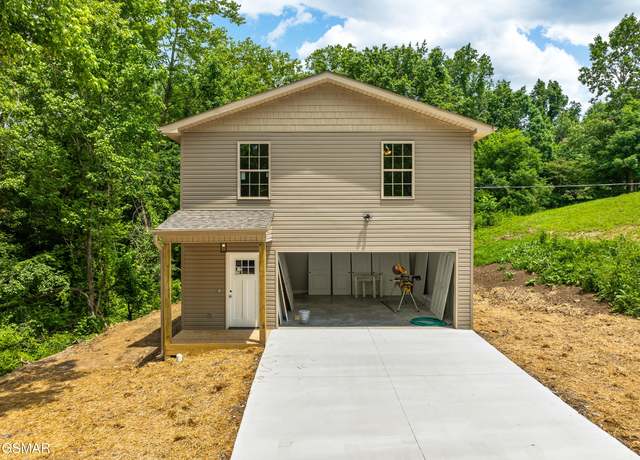 Property at 1039 Cedar Ln Ln, Sevierville, TN 37862, 3 beds, 2.5 baths