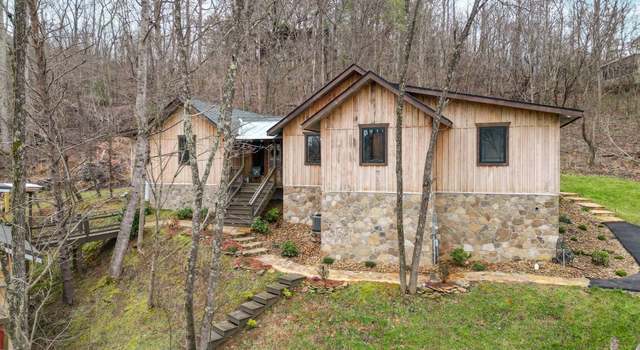 Photo of 3438 Spring View Dr, Sevierville, TN 37876