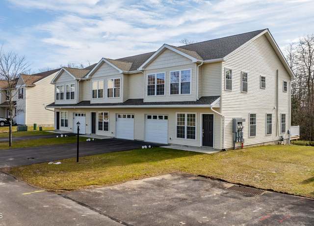 Property at 12 Nicole Ln, Hazleton, PA 18201, 3 beds, 2.5 baths