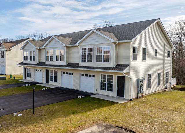 Property at 13 Nicole Ln, Hazleton, PA 18201, 3 beds, 2.5 baths