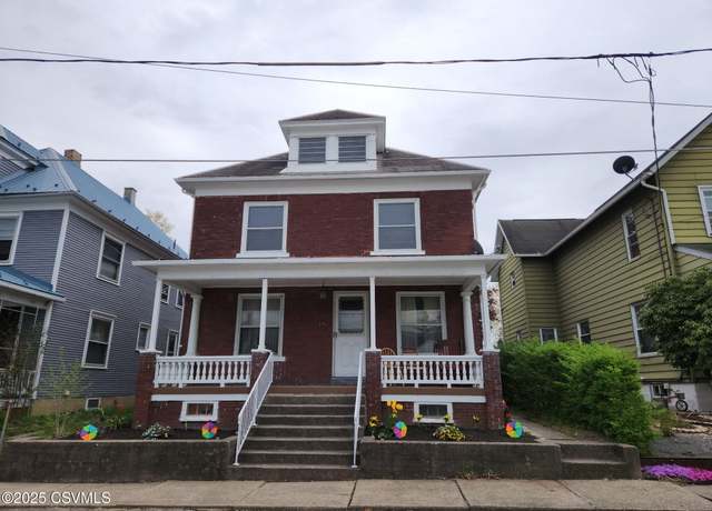 Property at 316 N 9th St, Sunbury, PA 17801, 4 beds, 1.5 baths