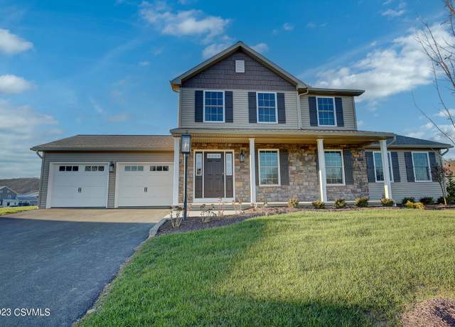 Property at 34 Oakmont Ct, Selinsgrove, PA 17870, 4 beds, 2.5 baths