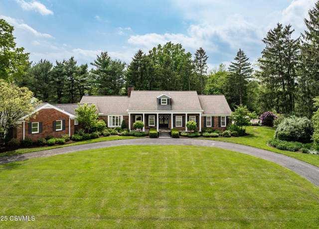 Property at 304 Hardscrabble Ln, Lewisburg, PA 17837, 5 beds, 4 baths