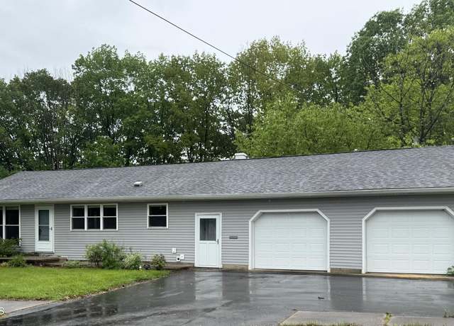 Property at 126 E 12th St, Bloomsburg, PA 17815, 2 beds, 1 bath