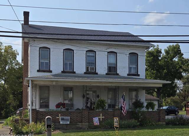 Property at 207 N Market St, Elysburg, PA 17824, 4 beds, 1.5 baths