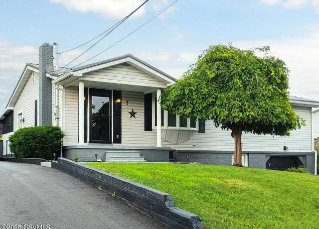 Property at 7 Woodside Dr, Milton, PA 17847, 2 beds, 2 baths