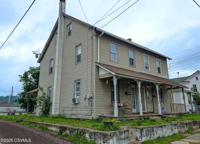 Property at 127 E Seventh St, Berwick, PA 18603, 3 beds, 1 bath