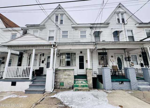 Property at 210 W Saylor St, Mount Carmel, PA 17851, 3 beds, 1 bath