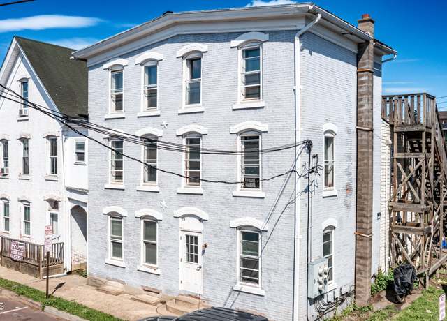 Property at 15-17 E 3rd St, Bloomsburg, PA 17815, 9 beds, 4 baths