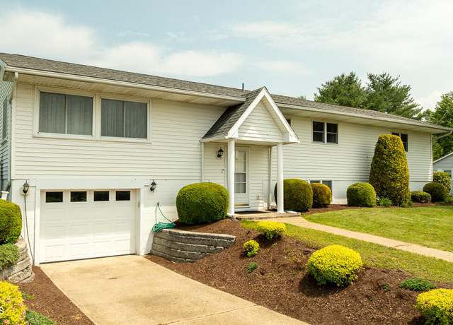 Property at 306 Clybourne Ave, Berwick, PA 18603, 3 beds, 2 baths