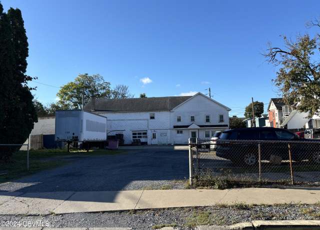 Property at 425 Race St, Sunbury, PA 17801, 6 beds, 4 baths