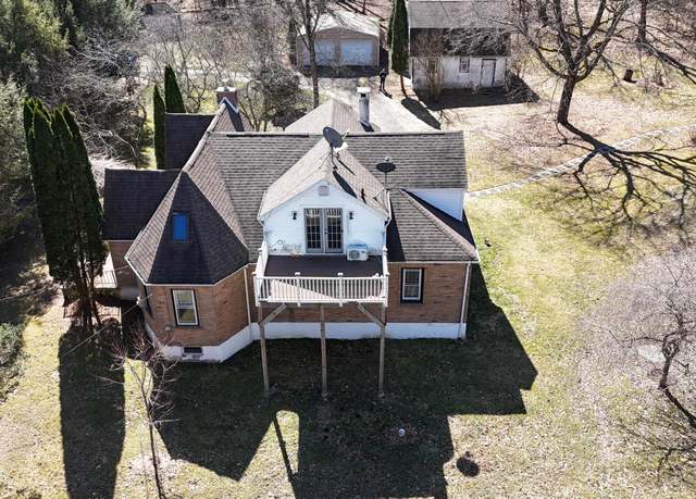 Property at 433 Waterton Rd, Shickshinny, PA 18655, 6 beds, 2 baths