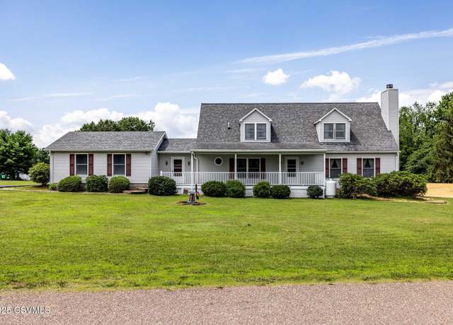 Property at 8 Circle Dr, Berwick, PA 18603, 3 beds, 2 baths