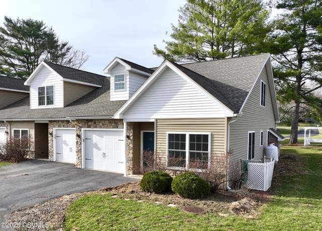 Property at 21 Lexi Dr, Danville, PA 17821, 3 beds, 2.5 baths