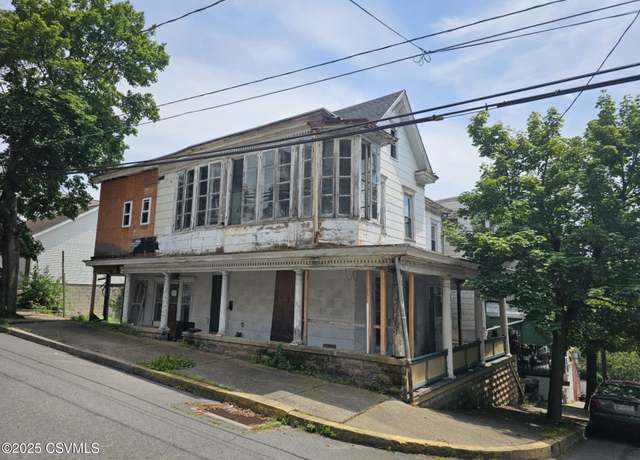 Property at 929 N Washington St, Shamokin, PA 17872, 4 beds, 1.5 baths