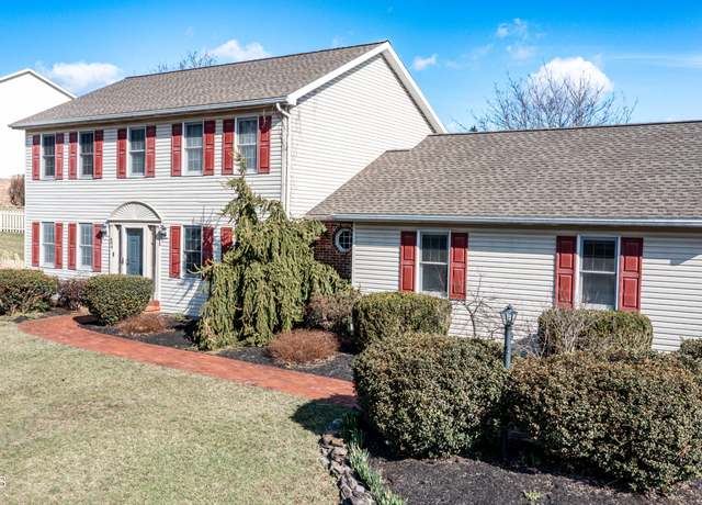 Property at 496 Beagle Club Rd, Lewisburg, PA 17837, 4 beds, 2.5 baths