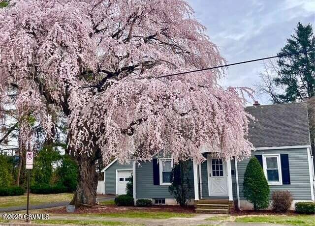 Property at 1316 Freas Ave, Berwick, PA 18603, 4 beds, 1 bath