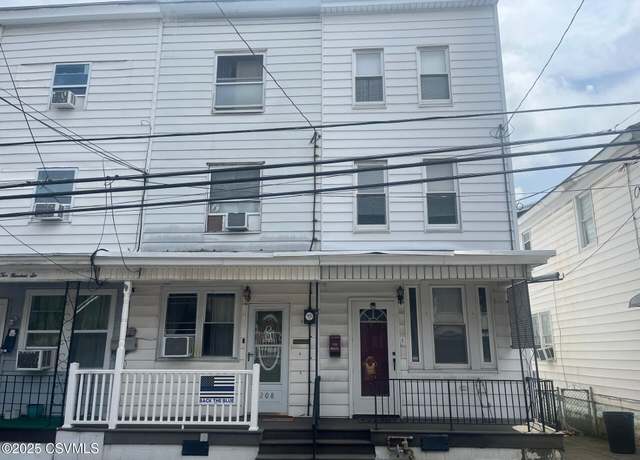 Property at 210 W Girard St, Mt. Carmel, PA 17851, 4 beds, 1 bath