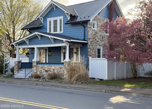 Property at 703 N Market St, Selinsgrove, PA 17870, 2 beds, 1.5 baths