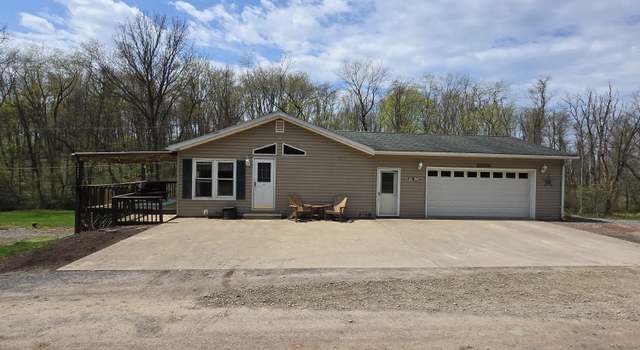 Photo of 157 Hauck Ln, Milton, PA 17847