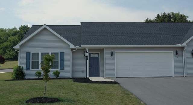 Photo of 102 ST Andrews Way, Selinsgrove, PA 17870