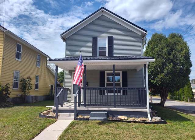 Property at 319 Egbert St, Franklin, PA 16323, 3 beds, 1 bath