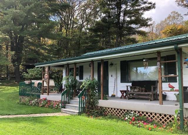 Property at 132 Garntham Ln, Pleasantville, PA 16341, 3 beds, 1 bath