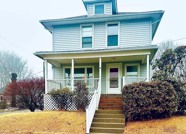 Property at 9 Maronee St, Clarion, PA 16214, 4 beds, 1.5 baths