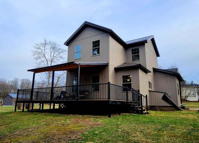 Property at 52 Mclaughlin Ln, Crown, PA 16220, 3 beds, 2 baths