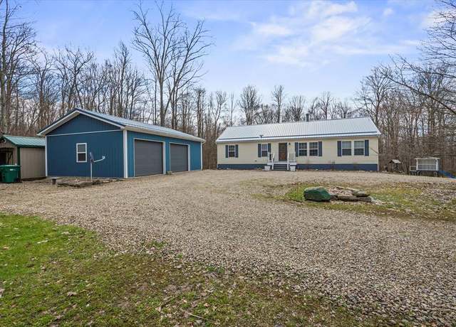 Property at 47345 Murphy Trl, Titusville, PA 16354, 3 beds, 3 baths