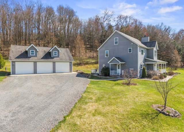Property at 1083 Wallaceville Rd, Titusville, PA 16354, 4 beds, 4 baths