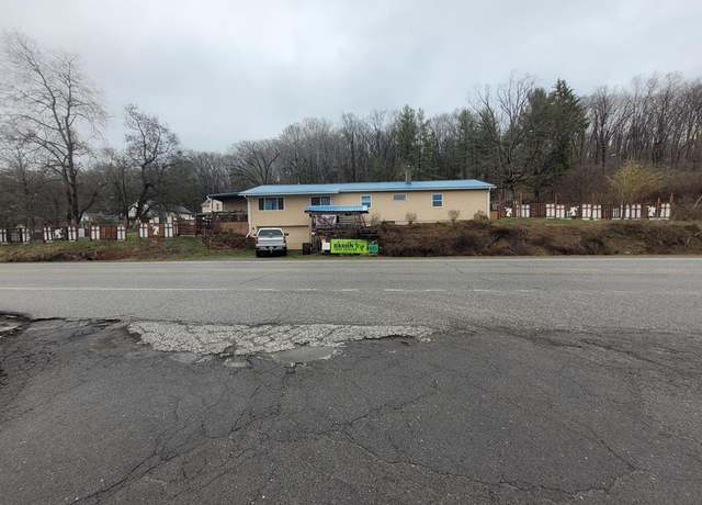 Property at 939 Waston Rd, Titusville, PA 16354, 3 beds, 2 baths