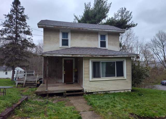 Property at 278 Meadville Pike, Franklin, PA 16323, 2 beds, 1 bath