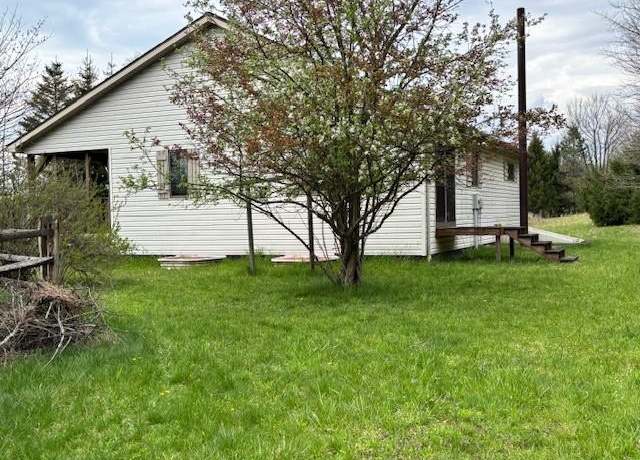 Property at 161 Autumn Haze Ln, Seneca, PA 16346, 1 bed, 1 bath