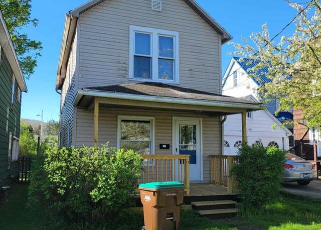 Property at 317 Fifth St, Franklin, PA 16323, 3 beds, 1 bath