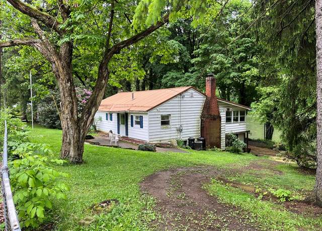 Property at 348 Ahrensville Rd, Oil City, PA 16301, 4 beds, 2 baths