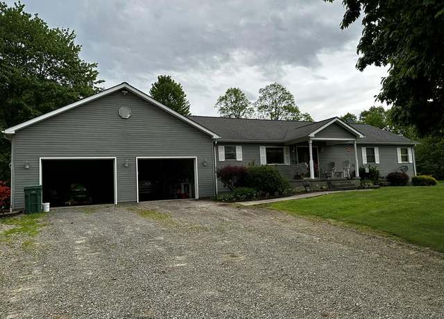 Property at 10716 County Line Rd, Greenville, PA 16125, 3 beds, 2 baths