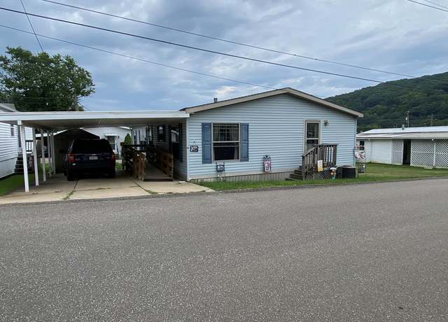 Property at 674 Grant St Lot 19 St, Franklin, PA 16323, 3 beds, 2 baths