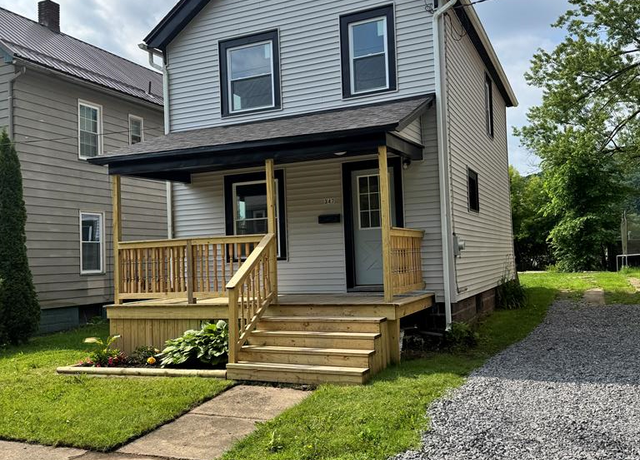 Property at 347 Pacific St, Franklin, PA 16323, 3 beds, 1 bath