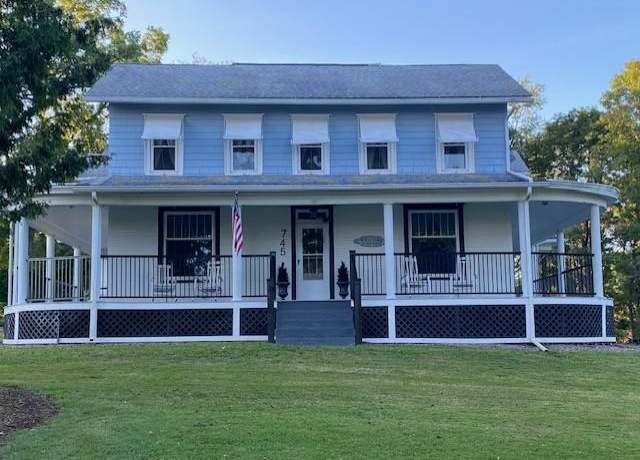 Property at 745 Main St, St Petersburg, PA 16054, 4 beds, 2.5 baths