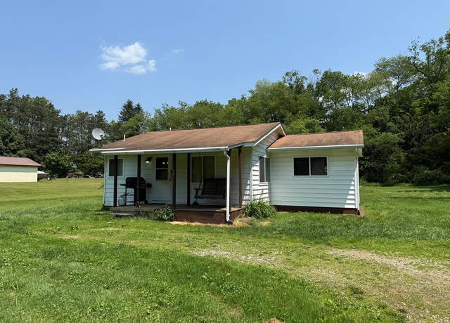 Property at 3802 Lamberton Rd, Franklin, PA 16323, 2 beds, 1 bath