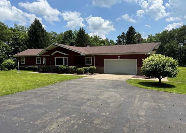 Property at 126 Twin Dr, Franklin, PA 16323, 3 beds, 2 baths