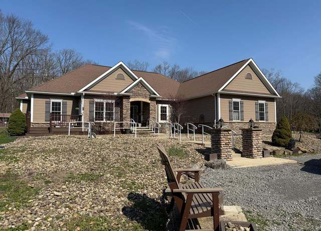 Property at 207 Transylvan Dr, Franklin, PA 16323, 4 beds, 2.5 baths