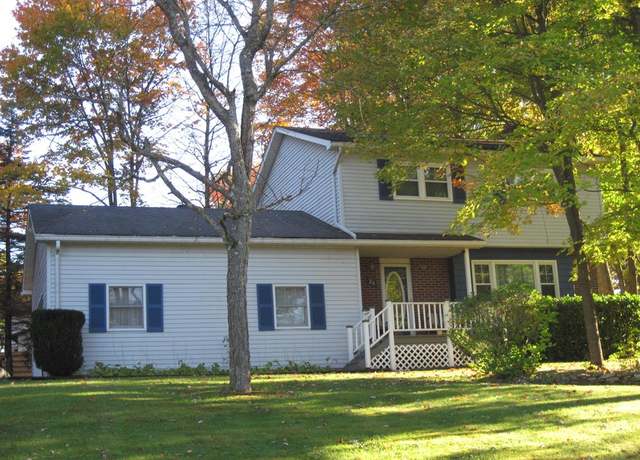 Property at 24 Kevin Cir, Oil City, PA 16301, 3 beds, 2.5 baths